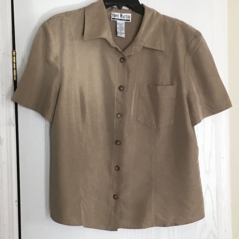 Sheri Martin blouse size 18.